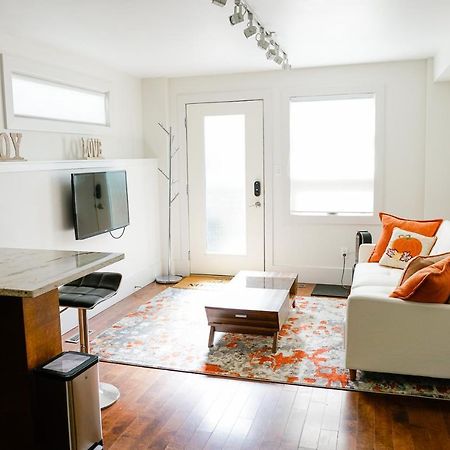 Studio On Capri Calgary Ngoại thất bức ảnh