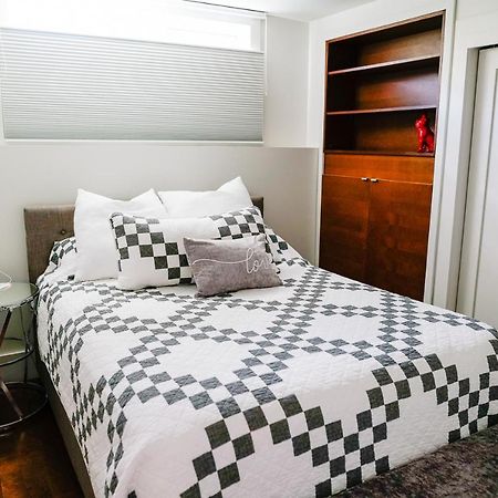 Studio On Capri Calgary Ngoại thất bức ảnh