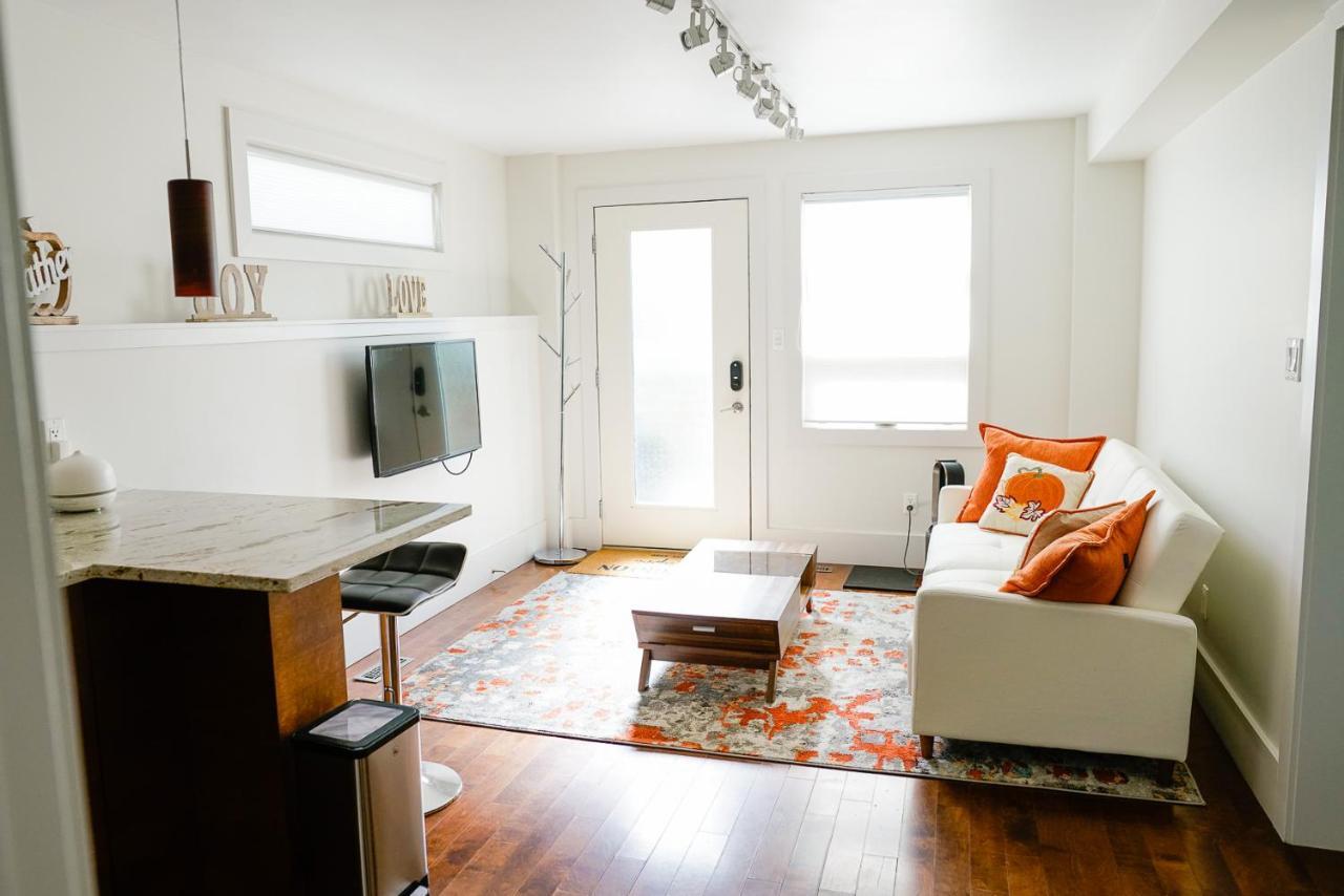 Studio On Capri Calgary Ngoại thất bức ảnh